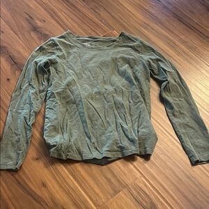 J. Crew Olive Girlfriend Tee Size XS